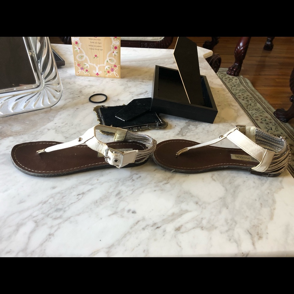 Sandals - Picture 3 of 4